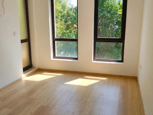 Дава се под наем Двустаен апартамент в Пловдив, Център - 55 кв.м за 350 € - Снимка #1