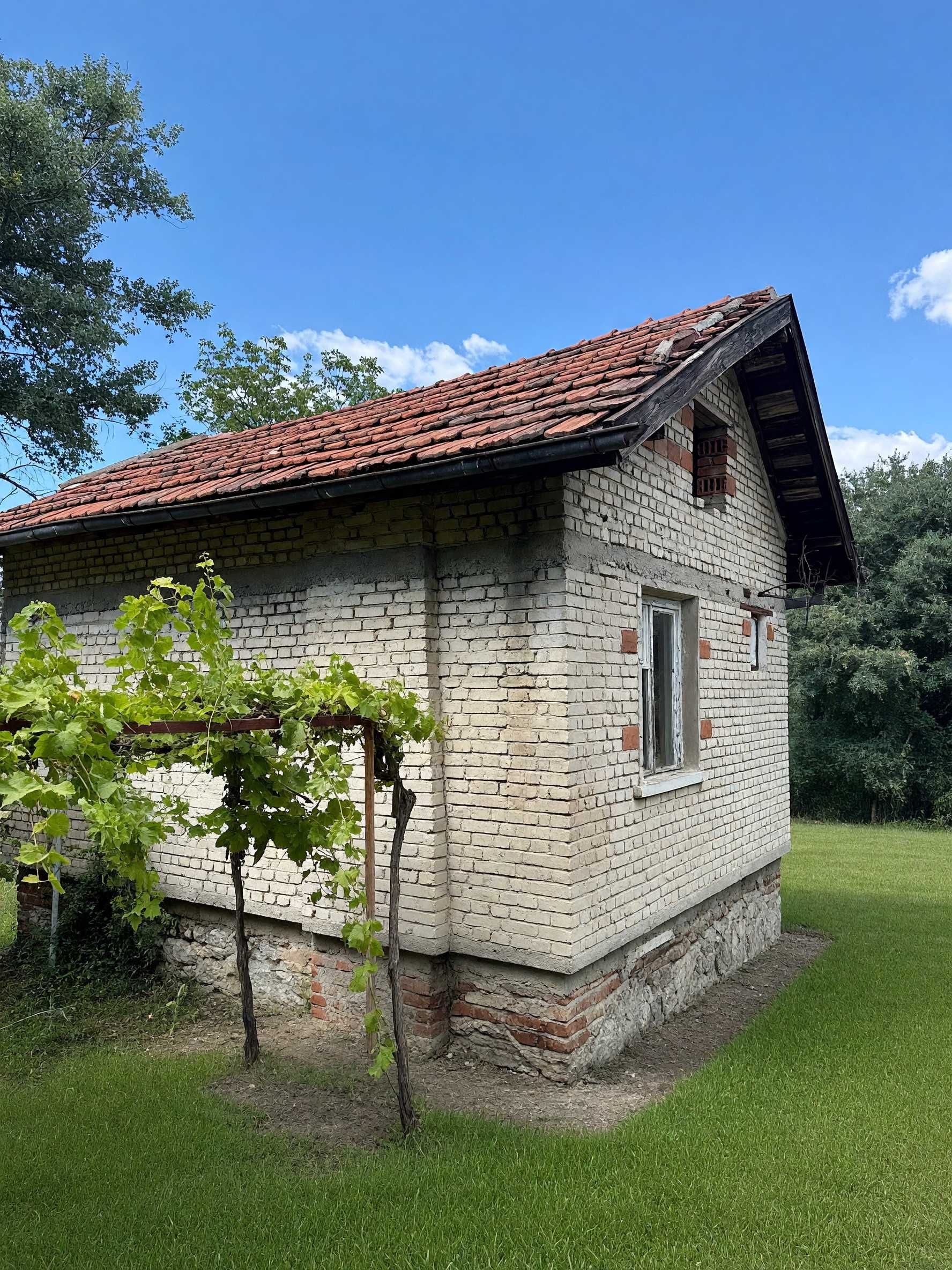 Къща в с. Брестник, Област Пловдив - 66 кв.м за 1591 €/кв.м - Снимка #1