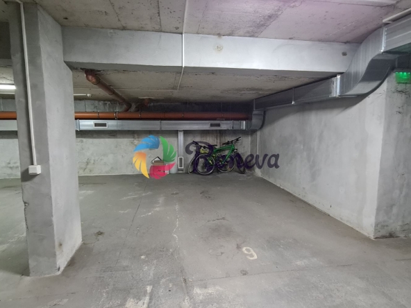 Гараж / Паркомясто в Варна, Лятно кино Тракия - 21 кв.м за 1858 €/кв.м - Снимка #1