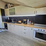 Дава се под наем Етаж от къща в Поморие - 65 кв.м за 500 € - Снимка #1