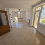 Тристаен апартамент в Търговище, Център - 92 кв.м за 1305 €/кв.м - Снимка #1