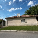Къща в с. Златовръх, Област Пловдив - 70 кв.м за 877 €/кв.м - Снимка #1