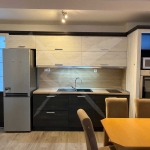 Дава се под наем Тристаен апартамент в Варна, ХЕИ - 115 кв.м за 600 € - Снимка #1