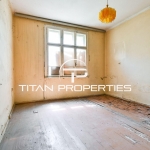Тристаен апартамент в София, Банишора - 70 кв.м за 2286 €/кв.м - Снимка #1