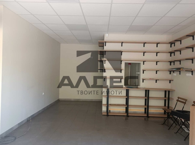 Дава се под наем Магазин в София, Център - 40 кв.м за 600 € - Снимка #1