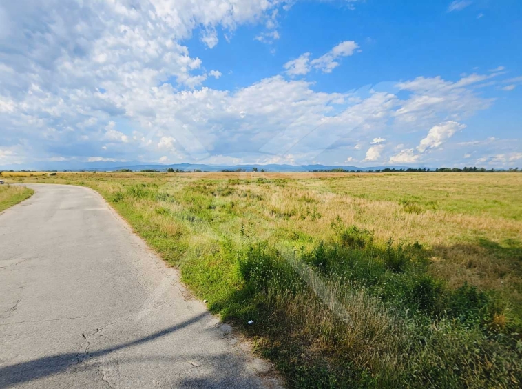 Парцел в Раковски - 11339 кв.м за 8 €/кв.м - Снимка #1