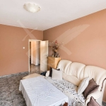 Тристаен апартамент в Бургас, Изгрев - 68 кв.м за 19853 €/кв.м - Снимка #1