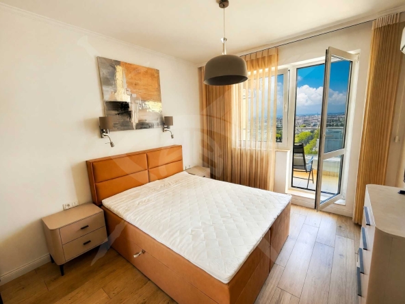 Двустаен апартамент в Бургас, Славейков - 80 кв.м за 2975 €/кв.м - Снимка #1