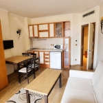 Двустаен апартамент в к.к. Елените - 70 кв.м за 715 €/кв.м - Снимка #1