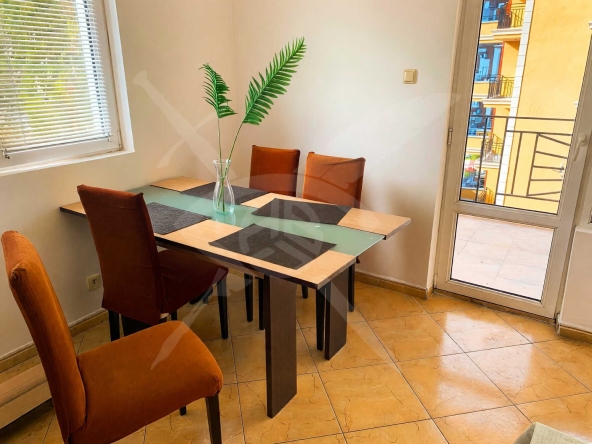 Тристаен апартамент в к.к. Слънчев бряг - 75 кв.м за 1134 €/кв.м - Снимка #1