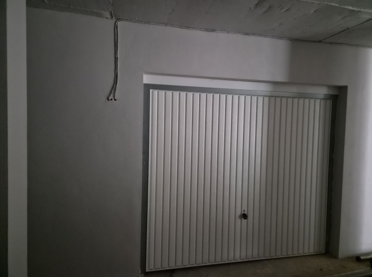 Гараж / Паркомясто в Благоевград, Запад - 17 кв.м за 1353 €/кв.м - Снимка #1
