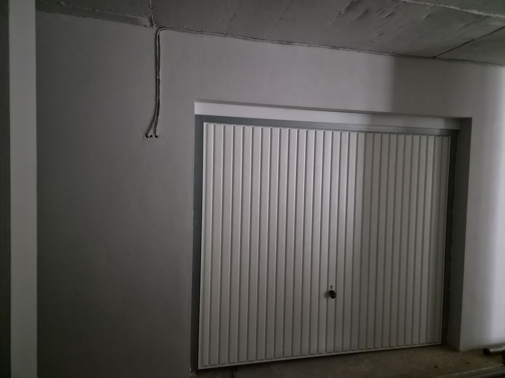 Гараж / Паркомясто в Благоевград, Запад - 17 кв.м за 1353 €/кв.м - Снимка #1