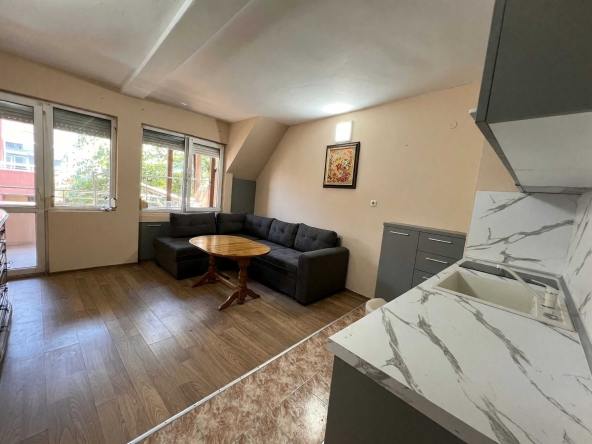 Дава се под наем Двустаен апартамент в Пловдив, Кършияка - 65 кв.м за 500 € - Снимка #1