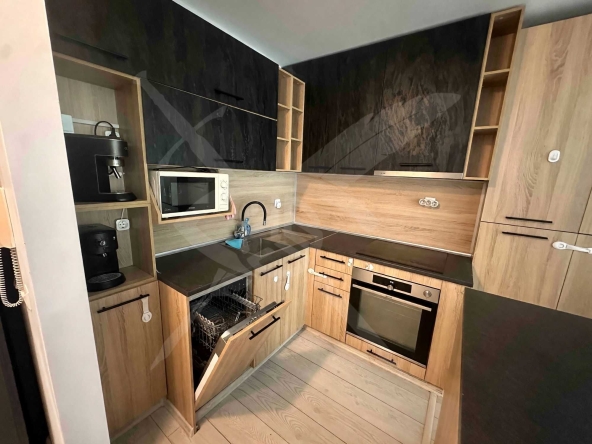 Тристаен апартамент в к.к. Слънчев бряг - 91 кв.м за 1209 €/кв.м - Снимка #1