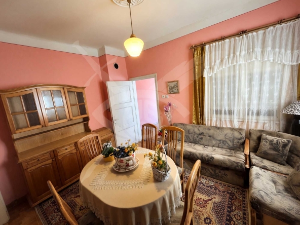 Къща в Каблешково - 120 кв.м за 1000 €/кв.м - Снимка #1