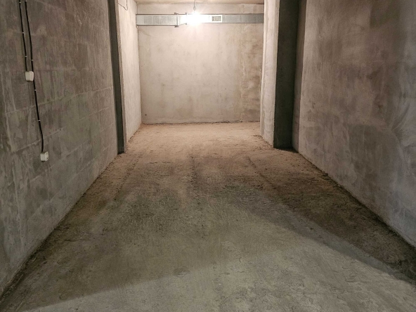Дава се под наем Гараж / Паркомясто в Пловдив, Център - 24 кв.м за 130 € - Снимка #1