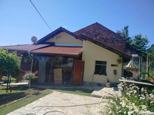 Къща в Враца, Вежен - 70 кв.м за 715 €/кв.м - Снимка #1