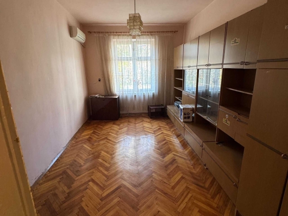 Тристаен апартамент в Димитровград - 105 кв.м за 743 €/кв.м - Снимка #1