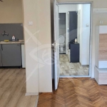 Дава се под наем Тристаен апартамент в Варна, Център - 90 кв.м за 530 € - Снимка #1