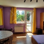 Дава се под наем Двустаен апартамент в Варна, м-т Траката - 40 кв.м за 250 € - Снимка #1