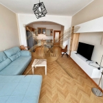 Дава се под наем Двустаен апартамент в Варна, Център - 90 кв.м за 680 € - Снимка #1