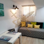 Дава се под наем Едностаен апартамент в Варна, Център - 15 кв.м за 230 € - Снимка #1