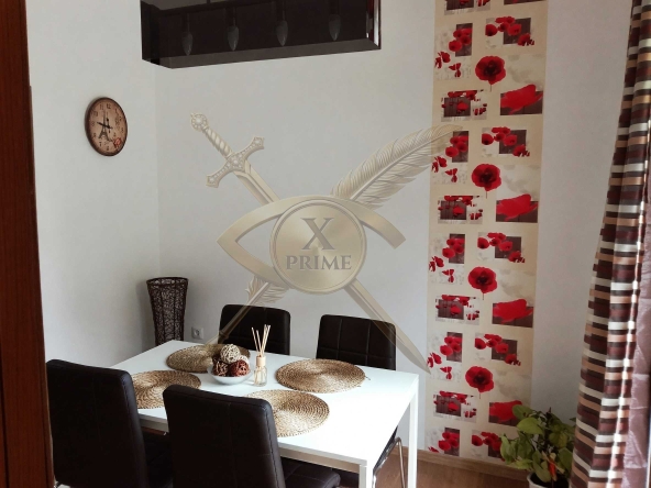 Етаж от къща в Варна, ЖП Гара - 60 кв.м за 8 €/кв.м - Снимка #1