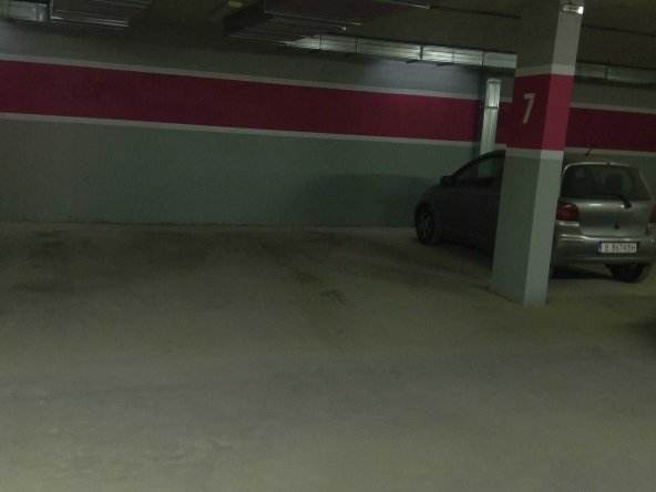 Дава се под наем Гараж / Паркомясто в Варна, Левски - 18 кв.м за 130 € - Снимка #1