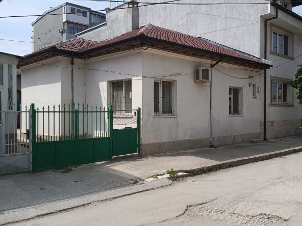 Къща в Добрич, Център - 69 кв.м за 1261 €/кв.м - Снимка #1