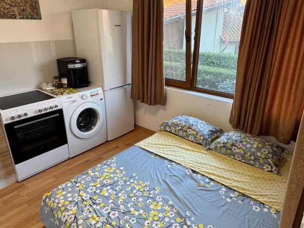Дава се под наем Двустаен апартамент в Созопол - 55 кв.м за 215 € - Снимка #1
