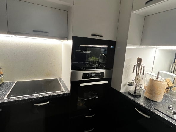 Дава се под наем Двустаен апартамент в Варна, Трошево - 60 кв.м за 600 € - Снимка #1