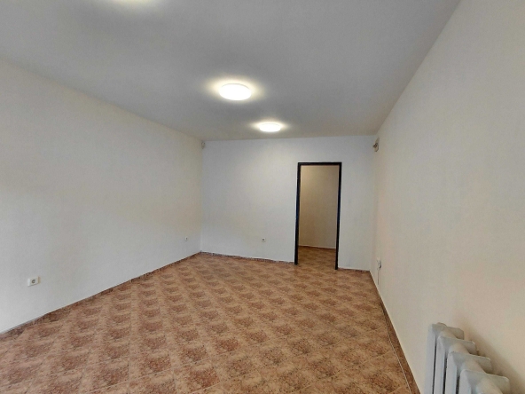 Дава се под наем Магазин в София, Редута - 33 кв.м за 300 € - Снимка #1