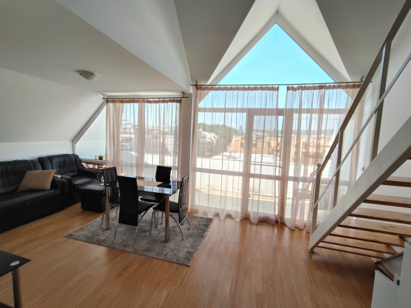 Тристаен апартамент в к.к. Слънчев бряг - 66 кв.м за 1341 €/кв.м - Снимка #1