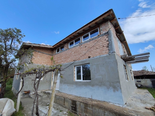 Къща в Търговище, Вароша - 110 кв.м за 500 €/кв.м - Снимка #1