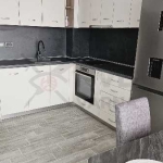 Дава се под наем Тристаен апартамент в Варна, Колхозен пазар - 75 кв.м за 600 € - Снимка #1