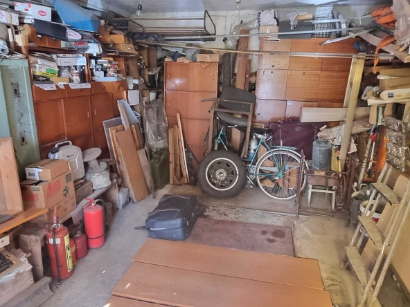 Гараж / Паркомясто в Разград, Център - 27 кв.м за 1186 €/кв.м - Снимка #1