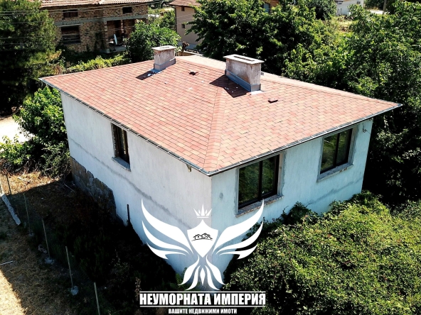 Къща в с. Тополово, Област Пловдив - 210 кв.м за 310 €/кв.м - Снимка #1