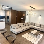 Дава се под наем Къща в Банкя - 207 кв.м за 1950 € - Снимка #1