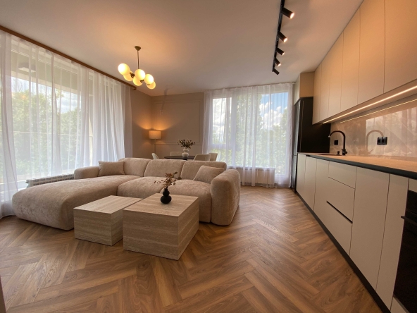 Тристаен апартамент в София, Овча купел - 91 кв.м за 4011 €/кв.м - Снимка #1