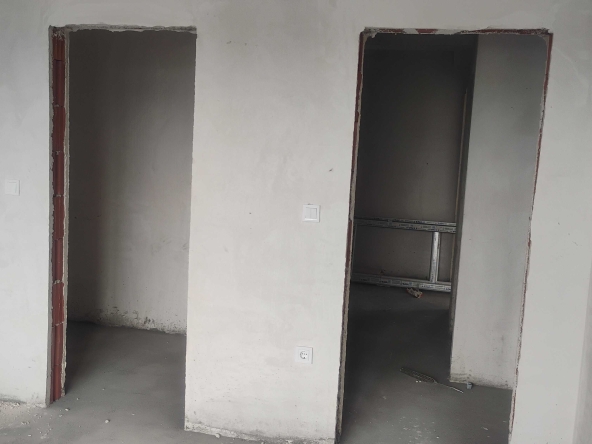 Тристаен апартамент в Пловдив, Остромила - 117 кв.м за 1339 €/кв.м - Снимка #1