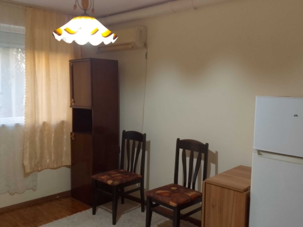Дава се под наем Едностаен апартамент в Варна, Център - 36 кв.м за 360 € - Снимка #1