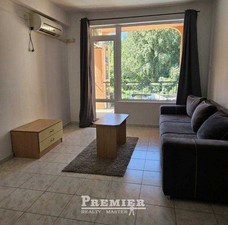Тристаен апартамент в к.к. Слънчев бряг - 76 кв.м за 1052 €/кв.м - Снимка #1