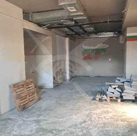 Дава се под наем Склад в Стара Загора, Три чучура - север - 120 кв.м за 300 € - Снимка #1