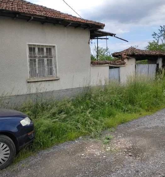 Къща в с. Кръстевич, Област Пловдив - 90 кв.м за 423 €/кв.м - Снимка #1