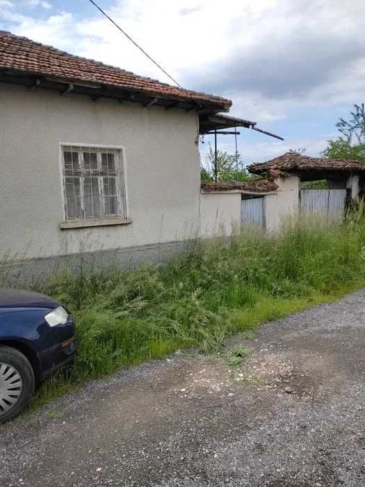 Къща в с. Кръстевич, Област Пловдив - 90 кв.м за 423 €/кв.м - Снимка #1