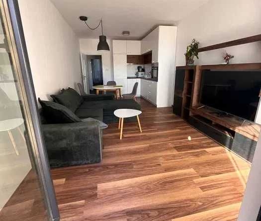 Дава се под наем Двустаен апартамент в Варна, Център - 55 кв.м за 520 € - Снимка #1