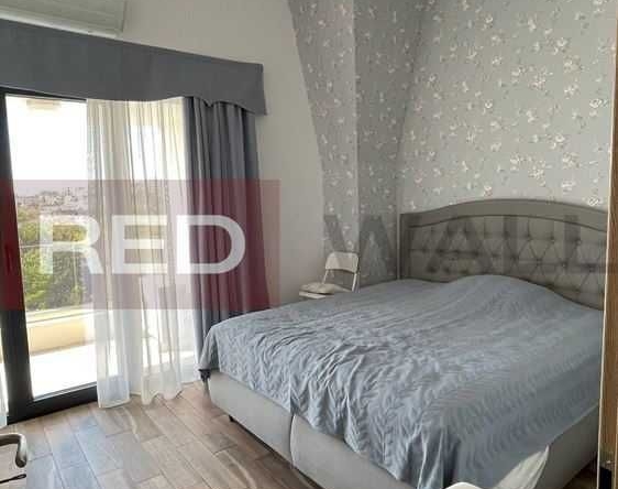 Тристаен апартамент в к.к. Св.Св. Константин и Елена - 106 кв.м за 3397 €/кв.м - Снимка #1