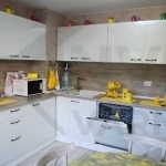 Дава се под наем Тристаен апартамент в Варна, Цветен квартал - 160 кв.м за 700 € - Снимка #1