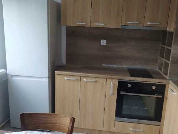 Дава се под наем Тристаен апартамент в София, Слатина - 87 кв.м за 700 € - Снимка #1