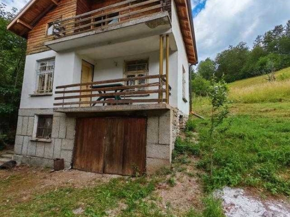 Къща в с. Гинци, Област София-област - 105 кв.м за 439 €/кв.м - Снимка #1
